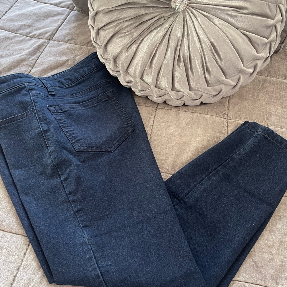 Forever 21 Dark Blue Skinny Jeans